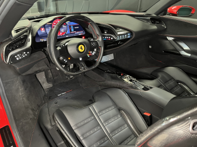 Ferrari SF90 STRADALE DAYTONA RACING SEATS CARBON LIFT JBL