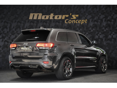 Jeep Grand Cherokee SRT V8