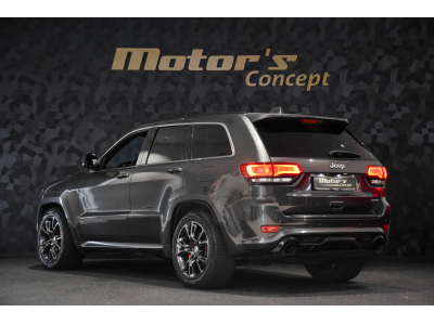 Jeep Grand Cherokee SRT V8