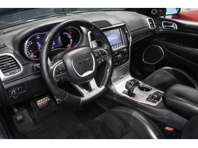 Jeep Grand Cherokee SRT V8
