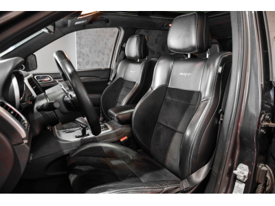 Jeep Grand Cherokee SRT V8