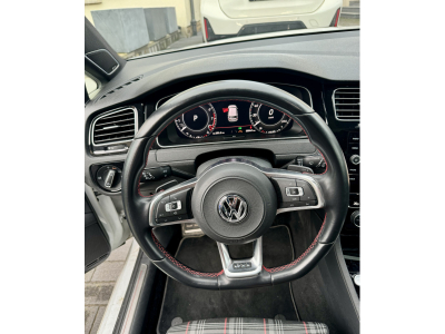 Volkswagen Golf GTi Performance 245 DSG / PANO / Dynaudio