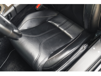 Aston Martin V12 Vantage ROADSTER MANUAL 1/101