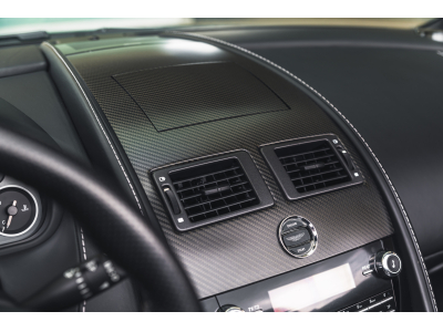 Aston Martin V12 Vantage ROADSTER MANUAL 1/101