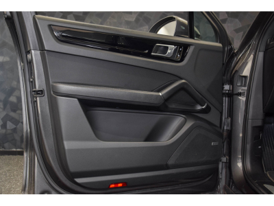 Porsche Cayenne Coupé E-Hybrid 3.0