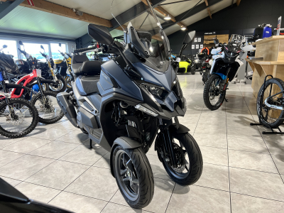 Kymco CV3 550