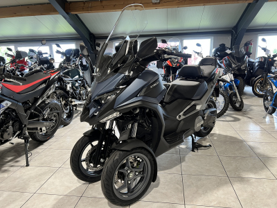 Kymco CV3 550