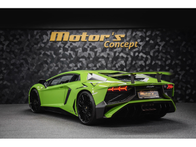 Lamborghini Aventador LP750-4 SV / 1 OF 600