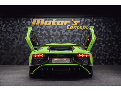 Lamborghini Aventador LP750-4 SV / 1 OF 600