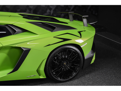 Lamborghini Aventador LP750-4 SV / 1 OF 600