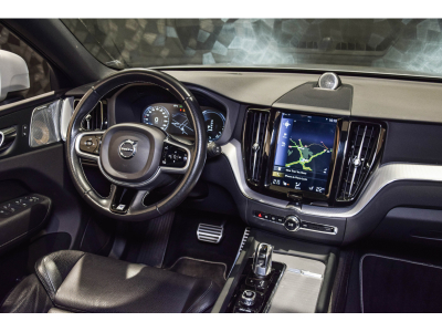 Volvo XC60 T8 R-Design