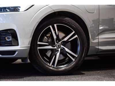 Volvo XC60 T8 R-Design