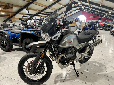 Moto Guzzi V 85 TT  Strada