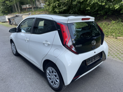 Toyota Aygo 1.0 Essence 72