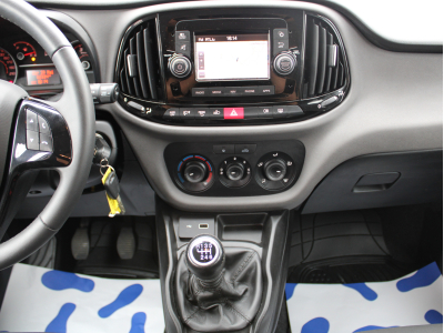 Fiat Doblo 1.4 ESS 120 NAVI,CAMERA,CLIMA, 5 PLACES