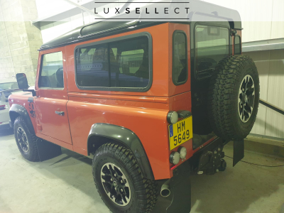 Land-Rover Defender 90 ADVENTURE EDITION Full options NEW CAR Adventure Edition SE 2,2l TD4 Leder