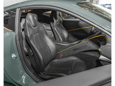 Ferrari Roma 3.9 T V8 DCT/20/APPLE/KAMERA/JBL/LED/360°/FULL/CARBON