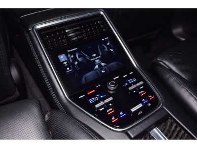 Porsche Panamera Turbo V8
