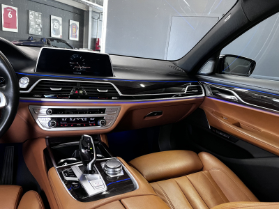 BMW 730 BMW 730 D /360°/Toit ouvrant/HUD/Harman/Kardon/ACC/VOLL