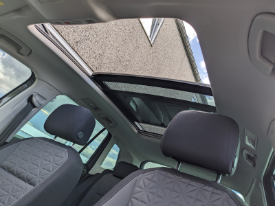 Volkswagen Tiguan 2.0 TDI SCR Life Business DSG TOIT PANO CAMERA