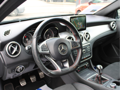 Mercedes-Benz GLA 200 D AMG LINE FACELIFT CUIR NAVI