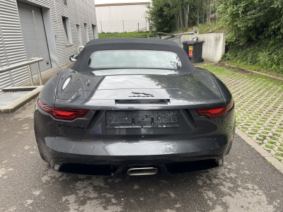 Jaguar F-Type 2.0 Essence 300 CABRIO