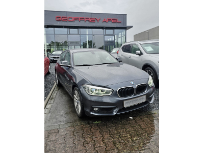 BMW 118 i FACELIFT SPORT LINE AUTO LED NAVI