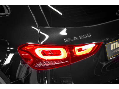 Mercedes-Benz GLA 200 AMG Line