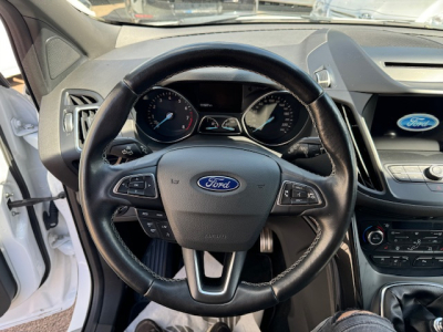 Ford Kuga FORD KUGA ST-LINE ALCANTARA NAVI BII XENON SHZ MFL AHK