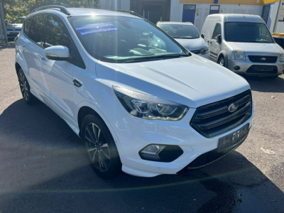 Ford Kuga FORD KUGA ST-LINE ALCANTARA NAVI BII XENON SHZ MFL AHK