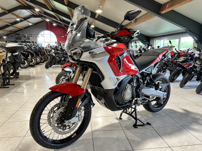 MV Agusta Enduro Veloce 950