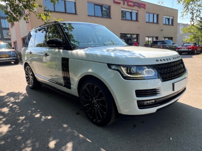 Land-Rover Range Rover 4.4 SDV8 Autobiography Auto.