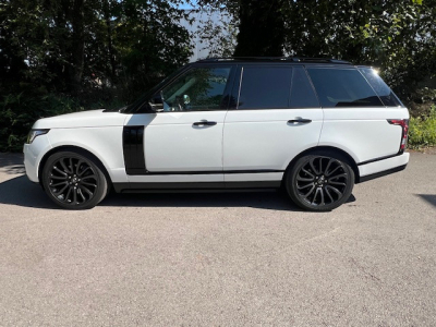 Land-Rover Range Rover 4.4 SDV8 Autobiography Auto.