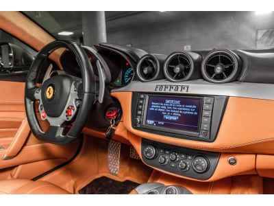 Ferrari FF V12 6.3 4x4 / SERVICE FERRARI / TOP ZUSTAND