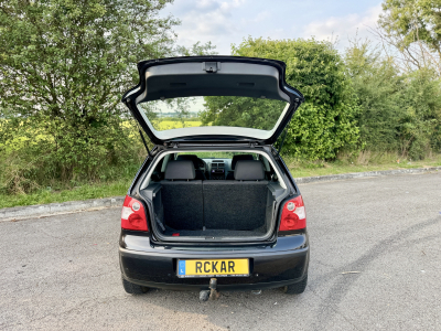 Volkswagen Polo IV 1.2 5p  **GARANTIE 12 MOIS + IMMA INCLUS** **Radar Recul, AC, Bluetooth**