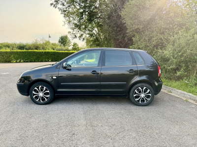 Volkswagen Polo IV 1.2 5p  **GARANTIE 12 MOIS + IMMA INCLUS** **Radar Recul, AC, Bluetooth**
