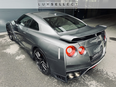 Nissan GT-R R35 V6 3.8 bi-Turbo 570ch Facelift 2017