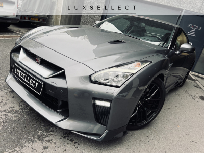 Nissan GT-R R35 V6 3.8 bi-Turbo 570ch Facelift 2017