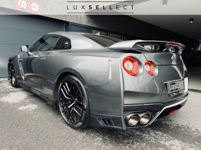 Nissan GT-R R35 V6 3.8 bi-Turbo 570ch Facelift 2017