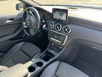 Mercedes-Benz A 180 D AUTO 110CV