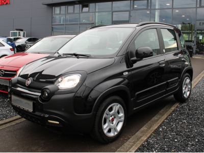 Fiat Panda 1.0 HYBRID CITY CROSS LAUNCH EDITION