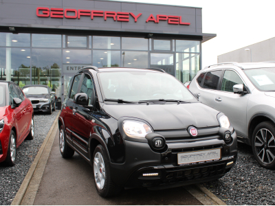 Fiat Panda 1.0 HYBRID CITY CROSS LAUNCH EDITION