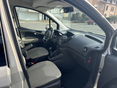 Ford Tourneo Courier 1.6 TDCI 95CV CONNECT