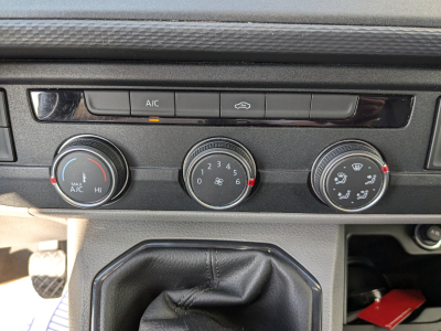 Volkswagen Transporter T6 3PLACES ATTACHE REM CARPLAY GPS BLUETOOTH
