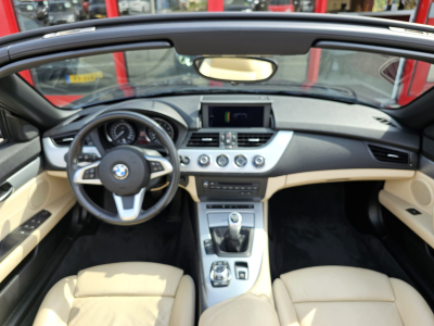 BMW Z4 Z4  2.3 6 cyl Pack Lux Cuir 204 cv 1 hand