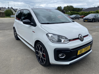 Volkswagen up! 1.0Tfsi GTI