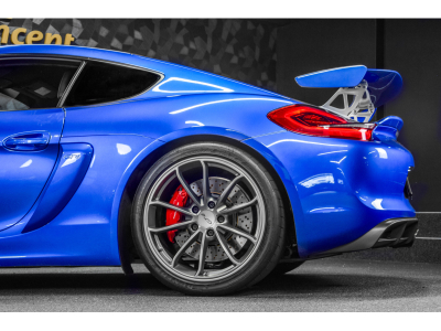 Porsche Cayman 981 GT4