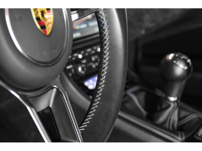 Porsche Cayman 981 GT4