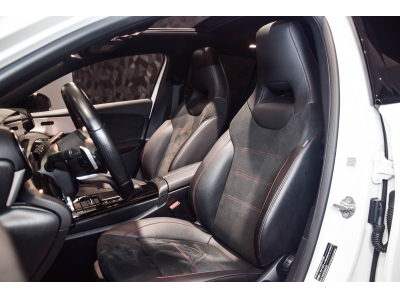 Mercedes-Benz A 220 D AMG LINE