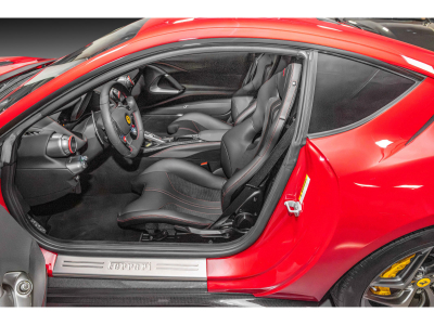 Ferrari 812 Superfast SUPERFAST ROSSO 70 ANNI SPECIAL COLOURS / ONLY 5.250 Kms